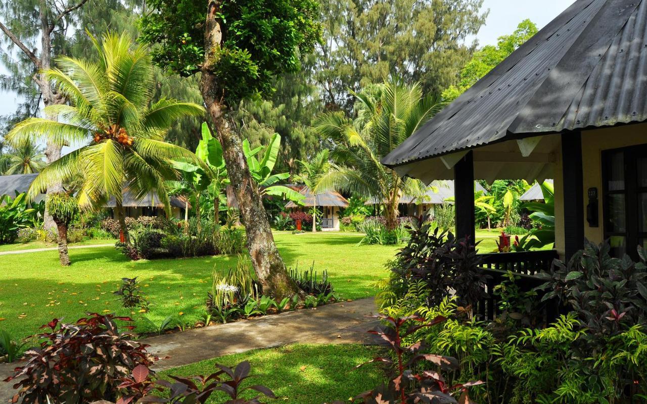 Warwick Le Lagon Resort & Spa, Vanuatu Port Vila Exterior photo